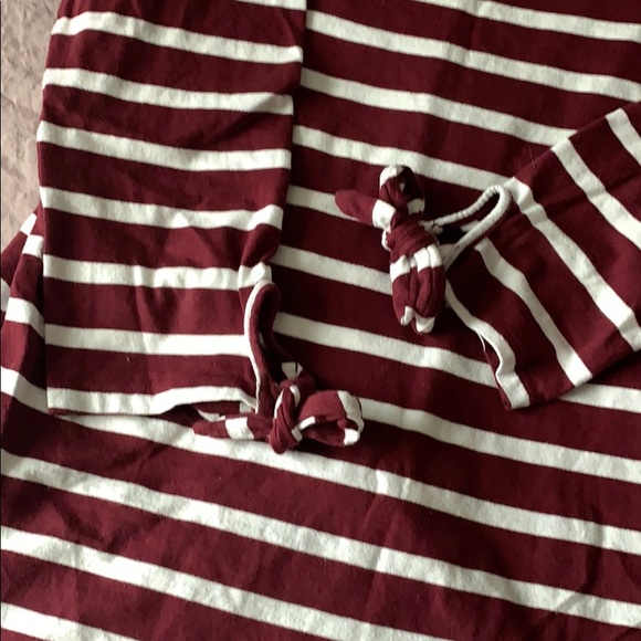 Old Navy quarter sleeve shirt. - Picture 2 of 3